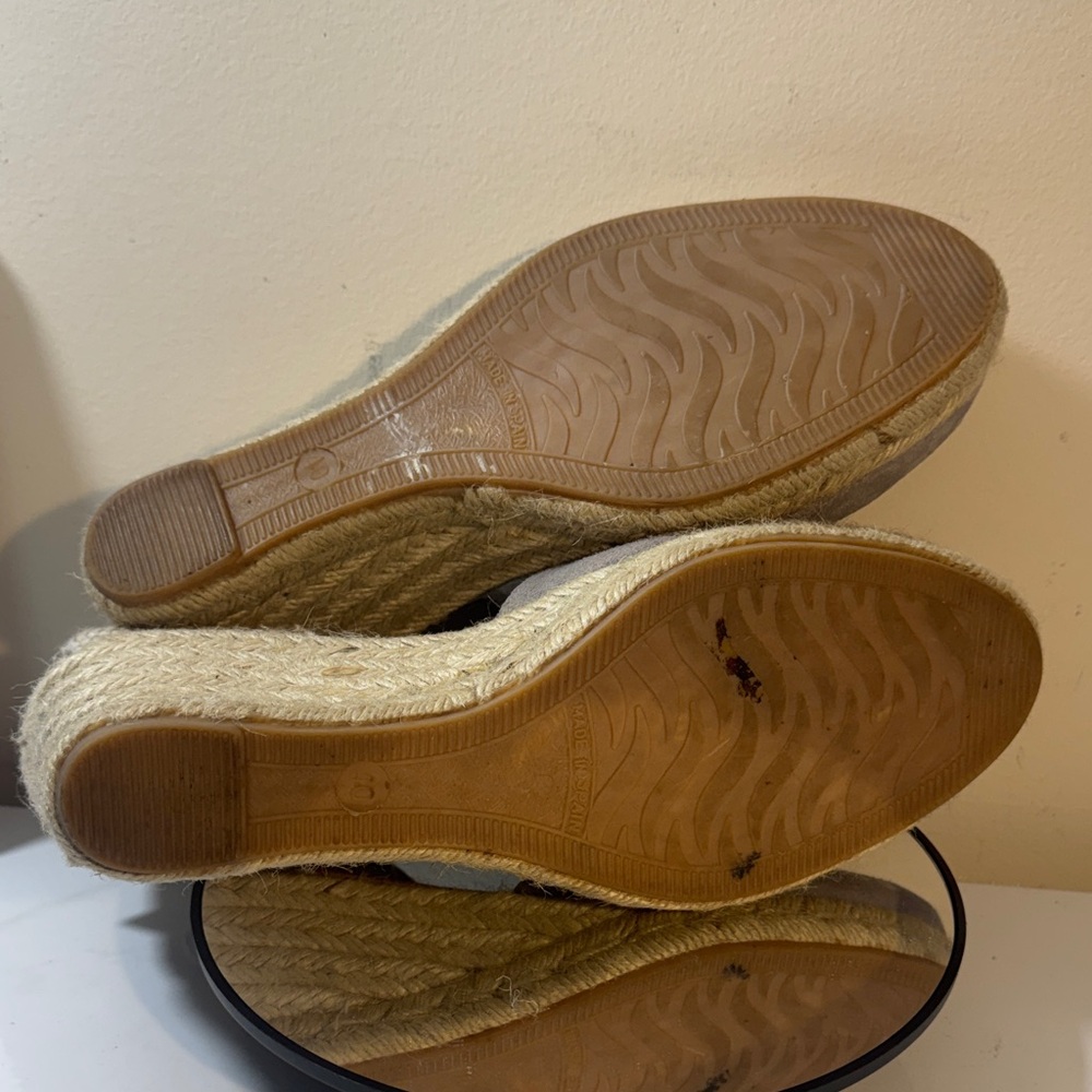 Paseart Women's Light Gray Suede Ankle-Strap Wedge Espadrilles - Size 9 - Picture 9 of 10